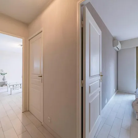 Modern One Bedroom With Terrace And Parking Included