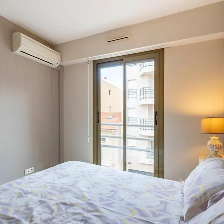 Modern One Bedroom With Terrace And Parking Included Διαμέρισμα