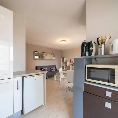 Modern One Bedroom With Terrace And Parking Included